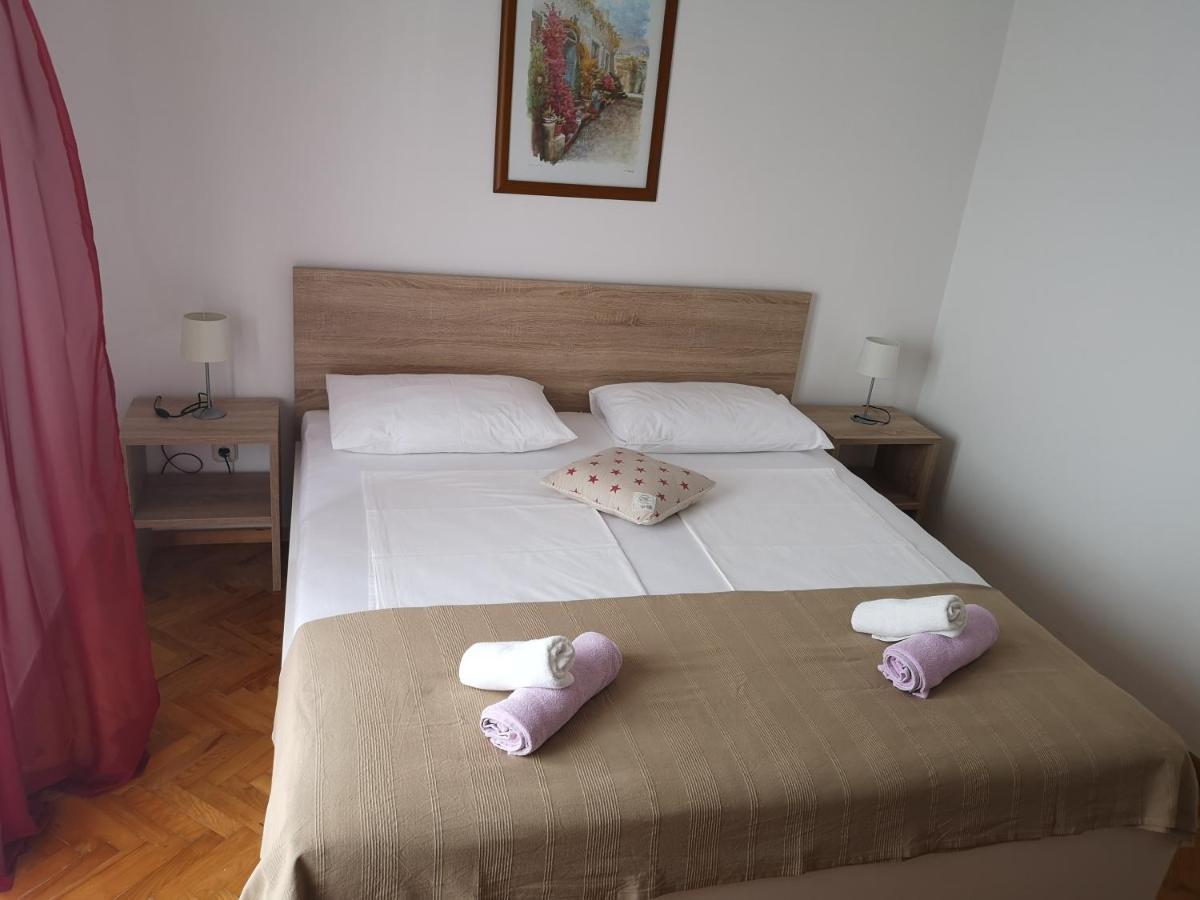 Apartments Mareta Rab Town Luaran gambar
