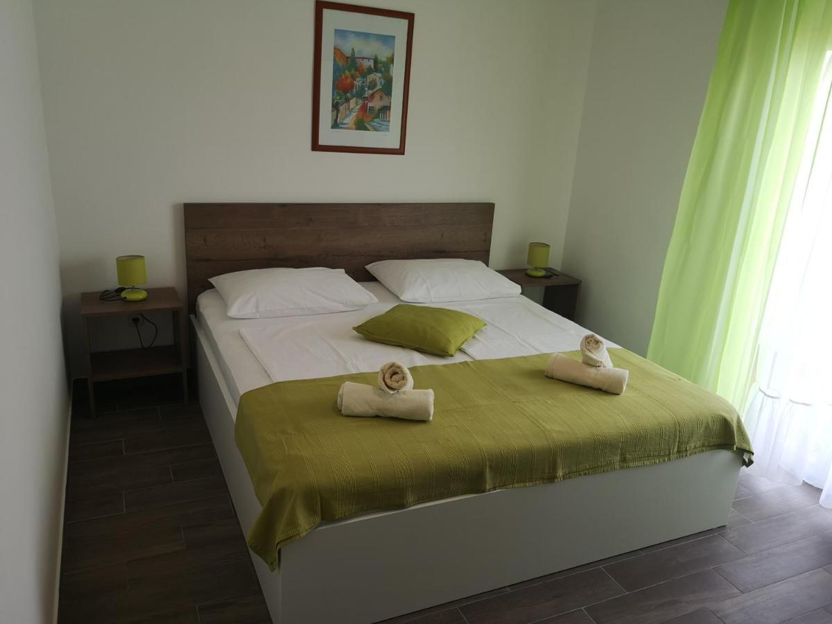 Apartments Mareta Rab Town Luaran gambar