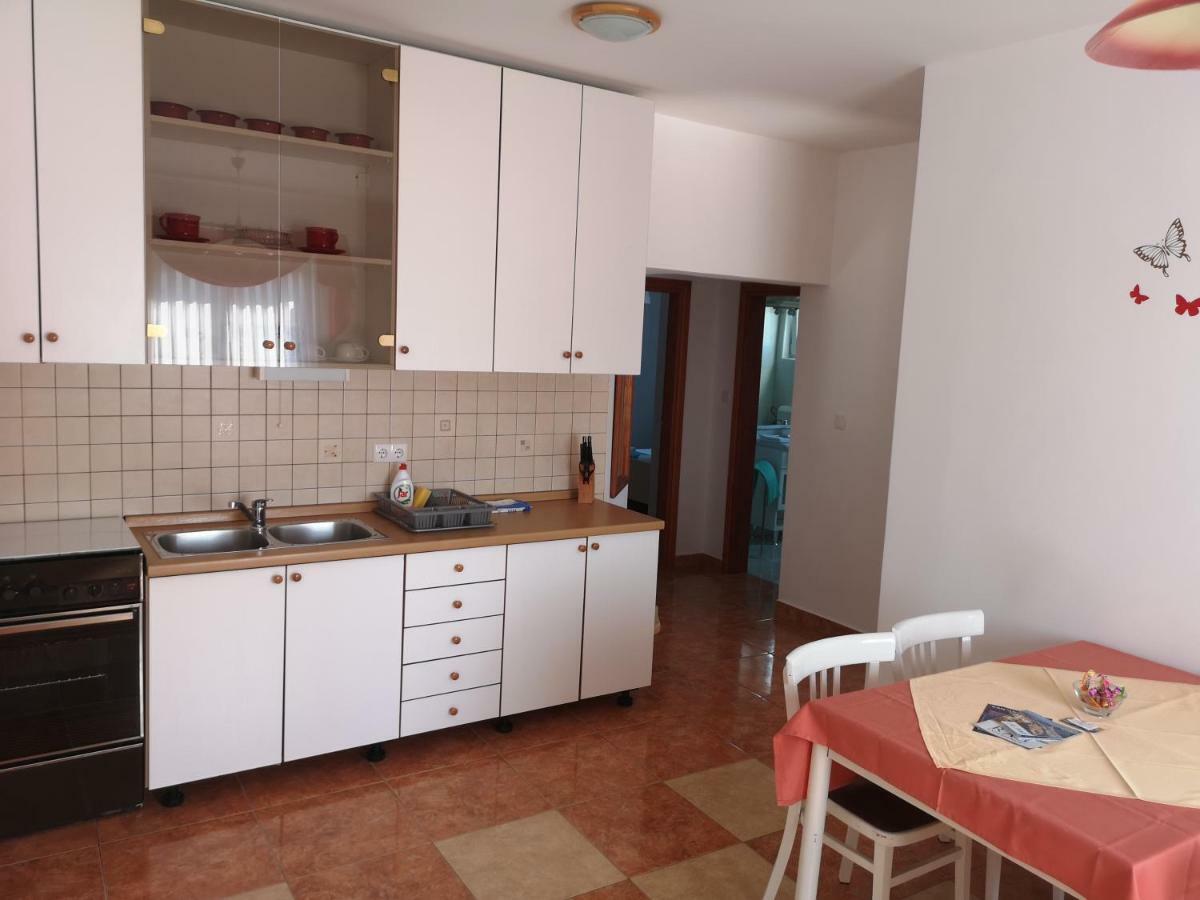 Apartments Mareta Rab Town Luaran gambar
